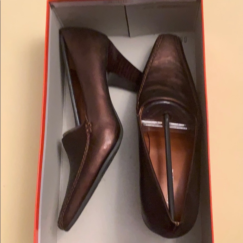 Aerosoles copper pumps, , new in box, size 7